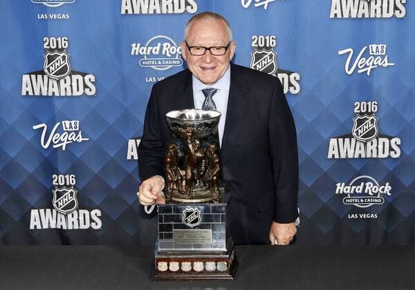 2016 June 22: Pittsburgh Penguins general manger Jim Rutherford poses for a photograph after receiving the General Manager of the Year award during the 2016 NHL Eishockey Herren USA Awards at the Hard Rock Hotel and Casino in Las Vegas, Nevada. (Photo by Marc Sanchez Icon Sportswire) NHL: JUN 22 NHL Awards Icon144160622426 EDITORIAL USE ONLY