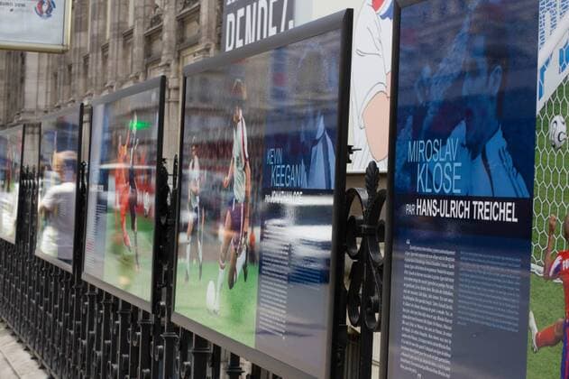 EURO 2016, Fußballausstellung am Hotel de Ville in Paris kevin keegan NEWS: Exposition foot hotel de ville - PARIS - 24 06 2016 JustineVandermarliere Panoramic 