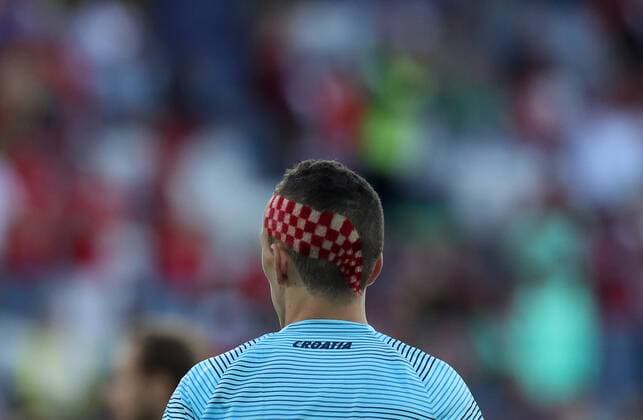 EURO 2016, Kroatien - Portugal, Perisic mit gefärbten Haaren in Nationalfarben EURO 2016, Croatia - Portugal, Ivan Perisic hair style 06.25.2016 . , Lens , France - UEFA EURO EM Europameisterschaft Fussball 2016, ROUND OF 16 , Croatia - Portugal. Ivan Perisic with a new hair style in the colors of the Croatian checkerboard.  GoranxStanzl PIXSELL