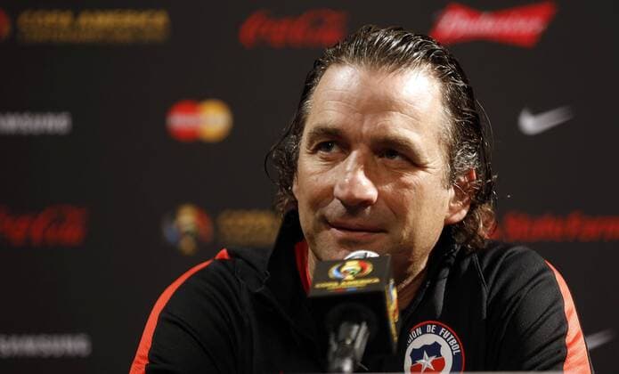 Chile s coach Juan Antonio Pizzi delivers a pressert at Metlife stadium in East Rutherford, New Jersey, United States, 25 June 2016. Chile will face Argentina for their Copa America Centenario final match on Sunday. EFE Mauricio Duenas Castaneda CHILE PRESSER !ACHTUNG: NUR REDAKTIONELLE NUTZUNG!  NEW007 20160626-636024989430682739