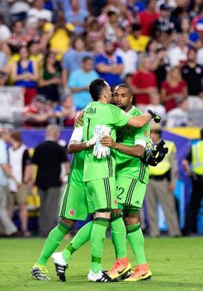 25 June 2016: Colombia goalkeepers David Ospina (1) and Robinson Zapata (12) celebrate after Colombia defeated the United States, 1-0, during the Copa America Centenario third place game at the University of Phoenix Stadium in Glendale, Ariz. (Photo by Carlos Herrera Icon Sportswire) SOCCER: JUN 25 JUN 25 Copa America Centenario - Third Place - United States v Colombia Icon1606251123 EDITORIAL USE ONLY