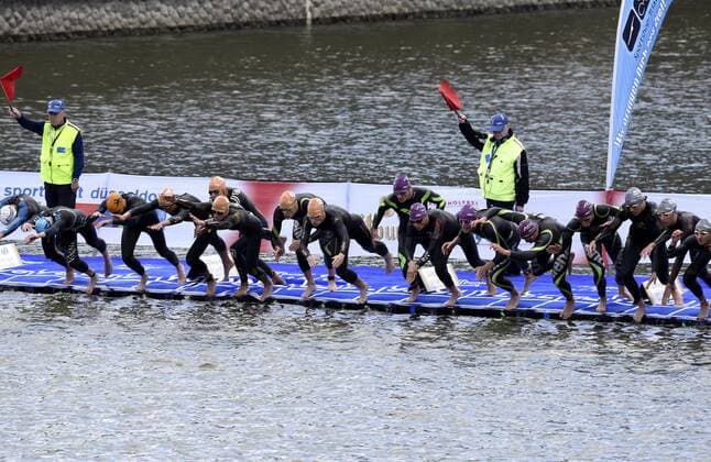 26.06.2016 T3 Triathlon in Düsseldorf 1.Bundesliga Männer und Deutsche Meisterschaft Schwimmstart HM