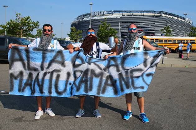 26 JUN 2016: Argentina Fans in the parking lot prior to the Copa America Centenario Final between the Argentina and Chile played at MetLife Stadium in East Rutherford,NJ. (Photo by Rich Graessle Icon Sportswire) SOCCER: JUN 26 Copa America Centenario - Final - Argentina v Chile Icon062616916 EDITORIAL USE ONLY