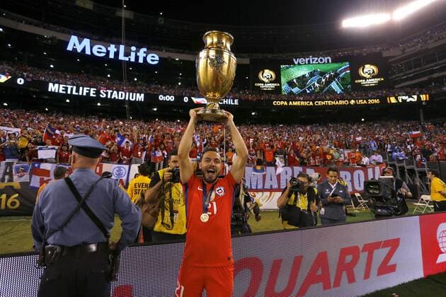 Football, Argentina v Chile. Copa America Centenario Championship 2016. Chile s player Marcelo Diaz celebrates the Copa America Centenario Championship title after winning against Argentina at the Met Life stadium in New Jersey, USA. 26 06 2016 Argentina v Chile, final Copa America Centenario 2016. 