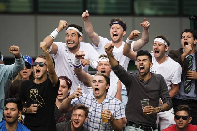 160627, Tennis, Wimbledon, Dag 1: Fans cheer for Marcus Willis (GBR) during the first round of GentlemenÕs Singles. The Championships 2016 at The All England Lawn Tennis Club, Wimbledon. Day 1 Monday 27 06 2016.  Copyright: JOELxMARKLUND BB160627JM010