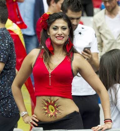 27.06.2016, Stade de France, St. Denis, FRA, UEFA EURO EM Europameisterschaft Nationalteam Fussball 2016, Italien vs Spanien, Achtelfinale, im Bild Spanish Fans Spanish Fans during round of 16 match between Italy and Spain of the UEFA EURO 2016 France at the Stade de France in St. Denis, France on 2016 06 27. St. Denis  EX_FOCUS_FIL  