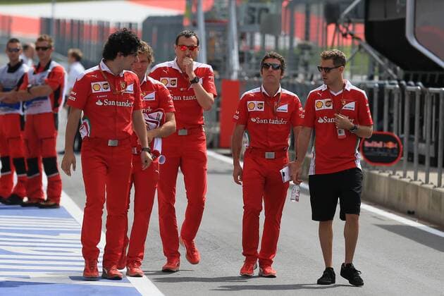 Formel 1, GP von Ã–sterreich in Spielberg 30.06.2016. Red Bull Circuit, Spielberg, Austria. F1 Grand pix of Austria. Driver arrival and inspecton day. Sebastian Vettel walks the course xLeannexBoonx  ActionPlus11756539