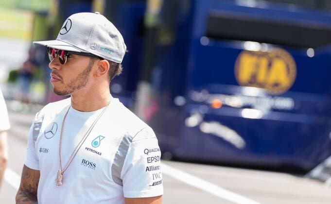 Formel 1, GP von Österreich in Spielberg 30.06.2016, Red Bull Ring, Spielberg, AUT, FIA, Formel 1, Grosser Preis von Oesterreich, Vorberichte, im Bild Lewis Hamilton (GBR) Mercedes AMG Petronas F1 Team British Formula One driver Lewis Hamilton of Mercedes AMG F1 during the Preparation for the Austrian Formula One Grand Prix at the Red Bull Ring in Spielberg, Austria on 2016 06 30. -Pressefoto Spielberg EP_ang