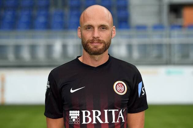GER, 30.06.2016, xsvx, Fussball 3.Liga, SV Wehen Wiesbaden PortraÌˆttermin 2016 2017, emspor, Nils-Ole Book (SV Wehen Wiesbaden) Wiesbaden