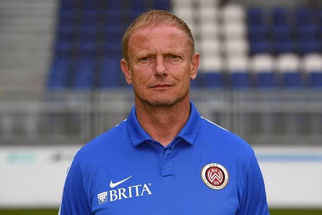 GER, 30.06.2016, xsvx, Fussball 3.Liga, SV Wehen Wiesbaden PortraÌˆttermin 2016 2017, emspor, Trainer Torsten Froehling Wiesbaden
