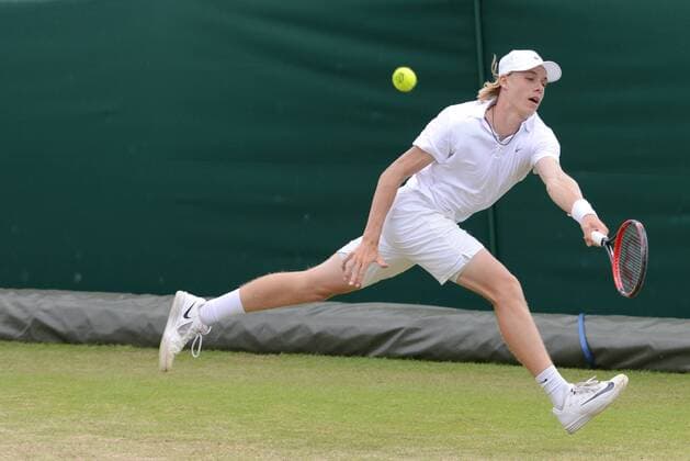June 30, 2016 - London, England - DENIS SHAPOVALOV of Canada in his semifinal match vs. K. Raisma in the Nike Junior International Roehampton tennis tournament. Tennis 2016 - Nike Junior International Roehampton - Day 5 - ZUMAl132