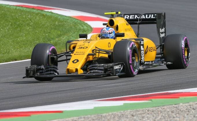 FORMULA 1 - GP of Austria 2016 SPIELBERG,AUSTRIA,01.JUL.16 - MOTORSPORTS, FORMULA 1 - Grand Prix of Austria, Red Bull Ring, free practice. Image shows Jolyon Palmer (GBR Renault). GEPAxpictures xMarioxKneisl