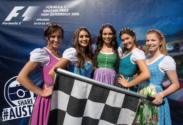 Bilder des Tages - SPORT FORMULA 1 - GP of Austria 2016 SPIELBERG,AUSTRIA,02.JUL.16 - MOTORSPORTS, FORMULA 1 - Grand Prix of Austria, Red Bull Ring, qualifying. Image shows Formula Unas at the Fotobox. GEPAxpictures xMaticxKlansek