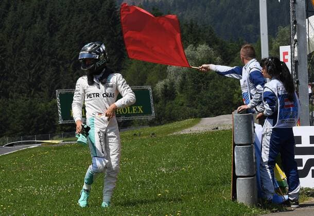 Nico Rosberg; Mercedes Grand Prix, Crsah, formula 1 GP, Austria in Spielberg, 02.07.2016 Photo:mspb Jerry Andre Crsah, Nico Rosberg; formula 1 GP, Austria