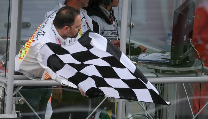 FORMULA 1 - GP of Austria 2016 SPIELBERG,AUSTRIA,03.JUL.16 - MOTORSPORTS, FORMULA 1 - Grand Prix of Austria, Red Bull Ring. Image shows the flagman. GEPAxpictures xMarioxKneisl