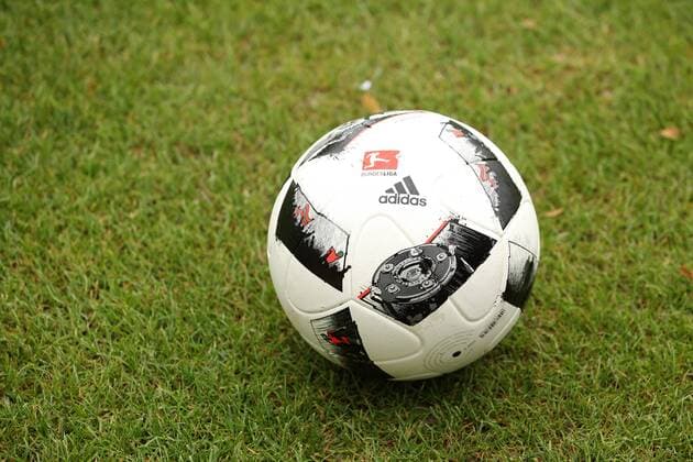 Bilder des Tages - SPORT Fußball, Adidas Torfabrik für die Bundesliga Saison 2016 2017 ADIDAS TORFABRIK SPIELBALL DER SAUSON 2016 17 TRAINING MAINZ 05 MAINZ 