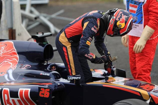 03.07.2016. Red Bull Circuit, Spielberg, Austria. F1 Grand pix of Austria. Race Day. Scuderia Toro Rosso STR11 & x2013; Daniil Kvyat retires at Turn 1 on lap 1 xLeannexBoonx  ActionPlus11757892