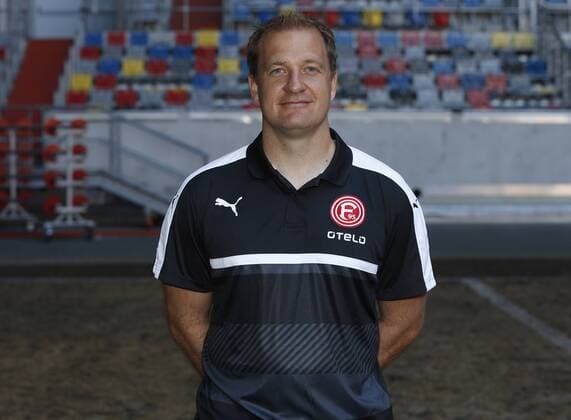 Düsseldorf, Deutschland, Offizieller Fototermin 1. Mannschaft Fortuna Düsseldorf , 2. Fußball- BL am 04.07.2016 in der Esprit Arena in Düsseldorf Athletik - Trainer Florian Klausner (F 95)