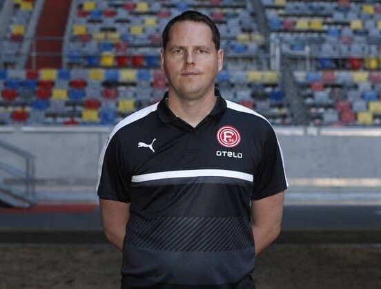 Düsseldorf, Deutschland, Offizieller Fototermin 1. Mannschaft Fortuna Düsseldorf , 2. Fußball- BL am 04.07.2016 in der Esprit Arena in Düsseldorf Sportpsychologischer Coach Axel Zehle (F 95)