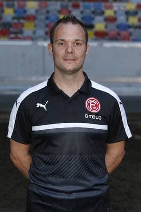 Düsseldorf, Deutschland, Offizieller Fototermin 1. Mannschaft Fortuna Düsseldorf , 2. Fußball- BL am 04.07.2016 in der Esprit Arena in Düsseldorf Physiotherapeut Thomas Gucek ( F 95)
