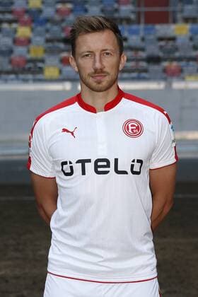 Düsseldorf, Deutschland, Offizieller Fototermin 1. Mannschaft Fortuna Düsseldorf , 2. Fußball- BL am 04.07.2016 in der Esprit Arena in Düsseldorf Adam Bodzek (F 95)