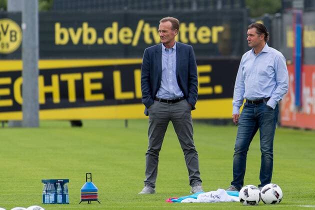 Dienstag 05.07.2016, Saison 2016 2017, Training BV Borussia Dortmund, CEO Geschaeftsfuehrer Hans-Joachim Watzke (BVB) und Sportdirektor Michael Zorc (BVB) DeFodi001