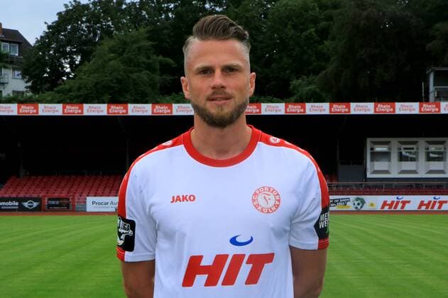Fußball, GER, 3.Liga, Porträttermin 2016 2017, Fortuna Köln Daniel Flottmann Offizieller Fototermin Fortuna Köln