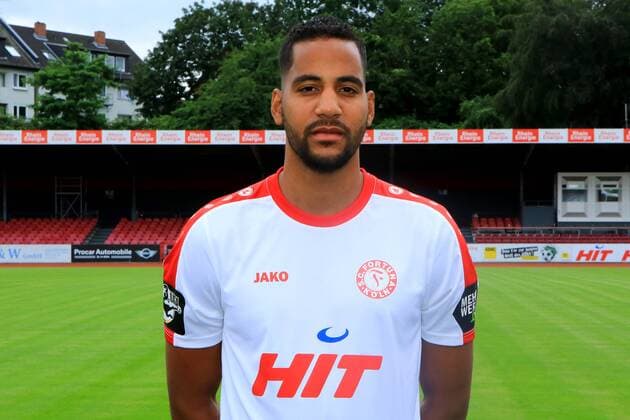 Fußball, GER, 3.Liga, Porträttermin 2016 2017, Fortuna Köln Bone Uaferro Offizieller Fototermin Fortuna Köln