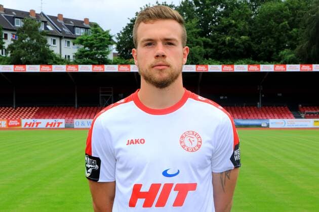 Fußball, GER, 3.Liga, Porträttermin 2016 2017, Fortuna Köln Jannik Schneider Offizieller Fototermin Fortuna Köln