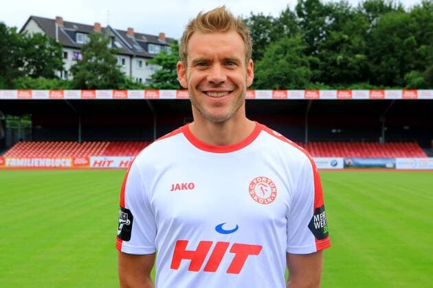Fußball, GER, 3.Liga, Porträttermin 2016 2017, Fortuna Köln Oliver Schröder Offizieller Fototermin Fortuna Köln