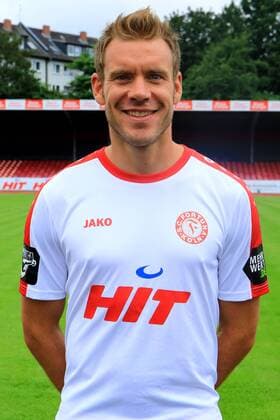 Fußball, GER, 3.Liga, Porträttermin 2016 2017, Fortuna Köln Oliver Schröder Offizieller Fototermin Fortuna Köln