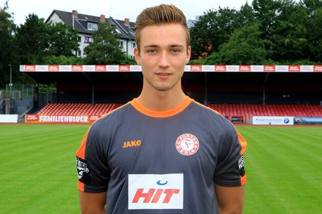 Fußball, GER, 3.Liga, Porträttermin 2016 2017, Fortuna Köln Torwart Tim Boss Offizieller Fototermin Fortuna Köln
