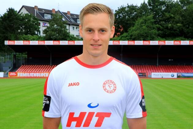 Fußball, GER, 3.Liga, Porträttermin 2016 2017, Fortuna Köln Lars Bender Offizieller Fototermin Fortuna Köln