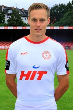 Fußball, GER, 3.Liga, Porträttermin 2016 2017, Fortuna Köln Lars Bender Offizieller Fototermin Fortuna Köln
