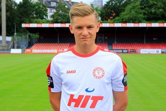 Fußball, GER, 3.Liga, Porträttermin 2016 2017, Fortuna Köln Jannik Stoffels Offizieller Fototermin Fortuna Köln