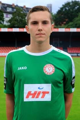Fußball, GER, 3.Liga, Porträttermin 2016 2017, Fortuna Köln Torwart Zicos Resvanis Offizieller Fototermin Fortuna Köln