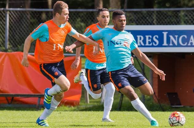 (L-R) Carel Eiting of The Netherlands U19, Adelhak Nouri of The Netherlands U19, Jurich Carolina of The Netherlands U19 during a training session of Netherlands U19 at July 5, 2016 in Heelsum, The Netherlands. Netherlands U19 Training session 2016 2017 xVIxGerritxvanxKeulenxIVx 5792236