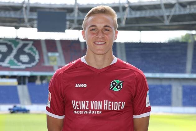 07.07.2016, Hannover Fussball, Fußball, GER, 2.BL, 2. Bundesliga, Portraettermin 2016-2017, Hannover 96, Timo Huebers