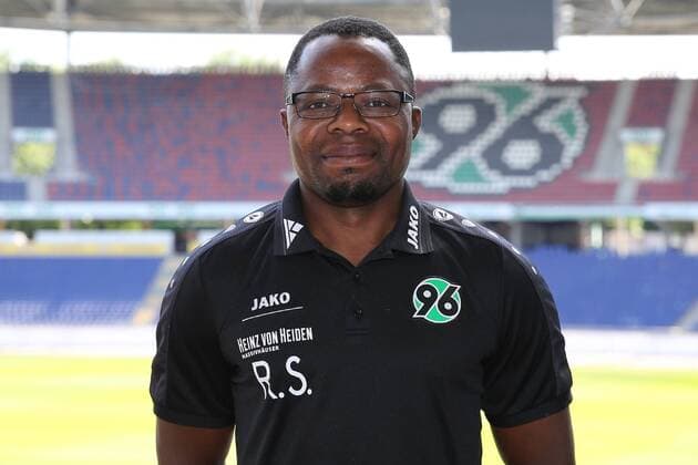 07.07.2016, Hannover Fussball, Fußball, GER, 2.BL, 2. Bundesliga, Portraettermin 2016-2017, Hannover 96, Zeugwart Raymond Saka