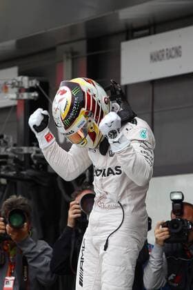 British Grand Prix, Silverstone 07 - 10 July 2016 09.07.2016 - Qualifying, Lewis Hamilton (GBR) Mercedes AMG F1 W07 Hybrid pole position 