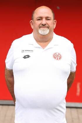 Fußball, 3. Liga, 1. FSV Mainz 05 II Porträttermin HELMUT MAYER SPIELLEITER FUSSBALL, GER, 3. LIGA, PORTRAETTERMIN 2016 17, MAINZ 05 U23, MAINZ 05 II 