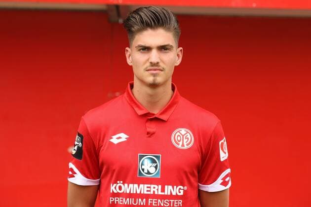 Fußball, 3. Liga, 1. FSV Mainz 05 II Porträttermin PATRICK HUTH FUSSBALL, GER, 3. LIGA, PORTRAETTERMIN 2016 17, MAINZ 05 U23, MAINZ 05 II 