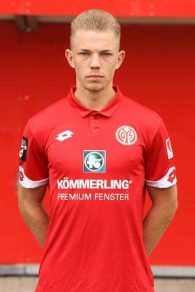 Fußball, 3. Liga, 1. FSV Mainz 05 II Porträttermin LEON KERN FUSSBALL, GER, 3. LIGA, PORTRAETTERMIN 2016 17, MAINZ 05 U23, MAINZ 05 II 