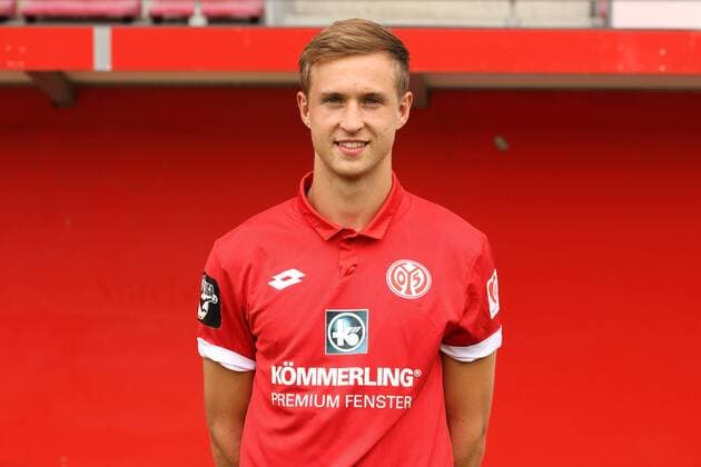 Fußball, 3. Liga, 1. FSV Mainz 05 II Porträttermin MATTI STEINMANN FUSSBALL, GER, 3. LIGA, PORTRAETTERMIN 2016 17, MAINZ 05 U23, MAINZ 05 II 