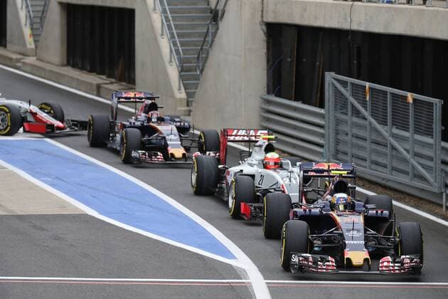 Motorsports: FIA Formula One World Championship WM Weltmeisterschaft 2016, Grand Prix of Great Britain, 55 Carlos Sainz Junior (ESP, Scuderia Toro Rosso), 21 Esteban Gutierrez (MEX, Haas F1 Team), 26 Daniil Kvyat (RUS, Scuderia Toro Rosso), xHOCHxZWEIx