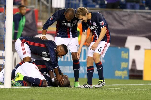 July 9, 2016; Foxborough, MA, USA; New England Revolution forward Kei Kamara (13) celebrates with teammates after scoring a a goal during the second half of an MLS Fussball Herren USA game between the New England Revolution and Columbus Crew at Gillette Stadium. New England defeated Columbus 3-1. MLS 2016: Crew vs Revolution JUL 09 - ZUMAc04_