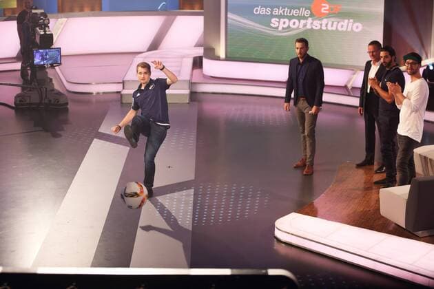 PATRICK MEISTERJAHN, SVEN VOSS, RALF RANGNICK, CHRISTIAN TUELGER, MARK FORSTER DAS AKTUELLE SPORTSTUDIO ZDF MAINZ 