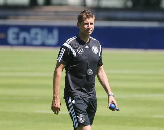 UEFA UNDER19 CHAMPIONSHIP Germany 2016 10.07.2016 UEFA UNDER19 CHAMPIONSHIP Germany 2016 Training DFB U19 Robert-Schlienz-Stadion VFB Stuttgart Guido Streichsbier ( DFB U19 Trainer)
