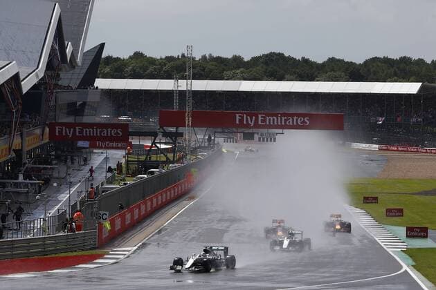 Motorsports: FIA Formula One World Championship WM Weltmeisterschaft 2016, Grand Prix of Great Britain, 44 Lewis Hamilton (GBR, Mercedes AMG Petronas Formula One Team), 6 Nico Rosberg (GER, Mercedes AMG Petronas Formula One Team), 33 Max Verstappen (NLD, Red Bull Racing), xHOCHxZWEIx