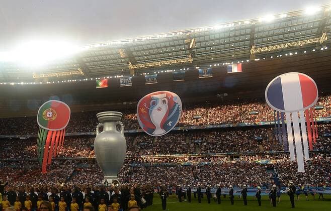 Fußball, EM Finale 2016 in Paris, Portugal - Frankreich 1:0 10.07.2016, xpsx, Fussball Europameisterschaft 2016, Finale, Portugal - Frankreich, emspor, v.l. Abschlusszeremonie im Stade de France St.Denis